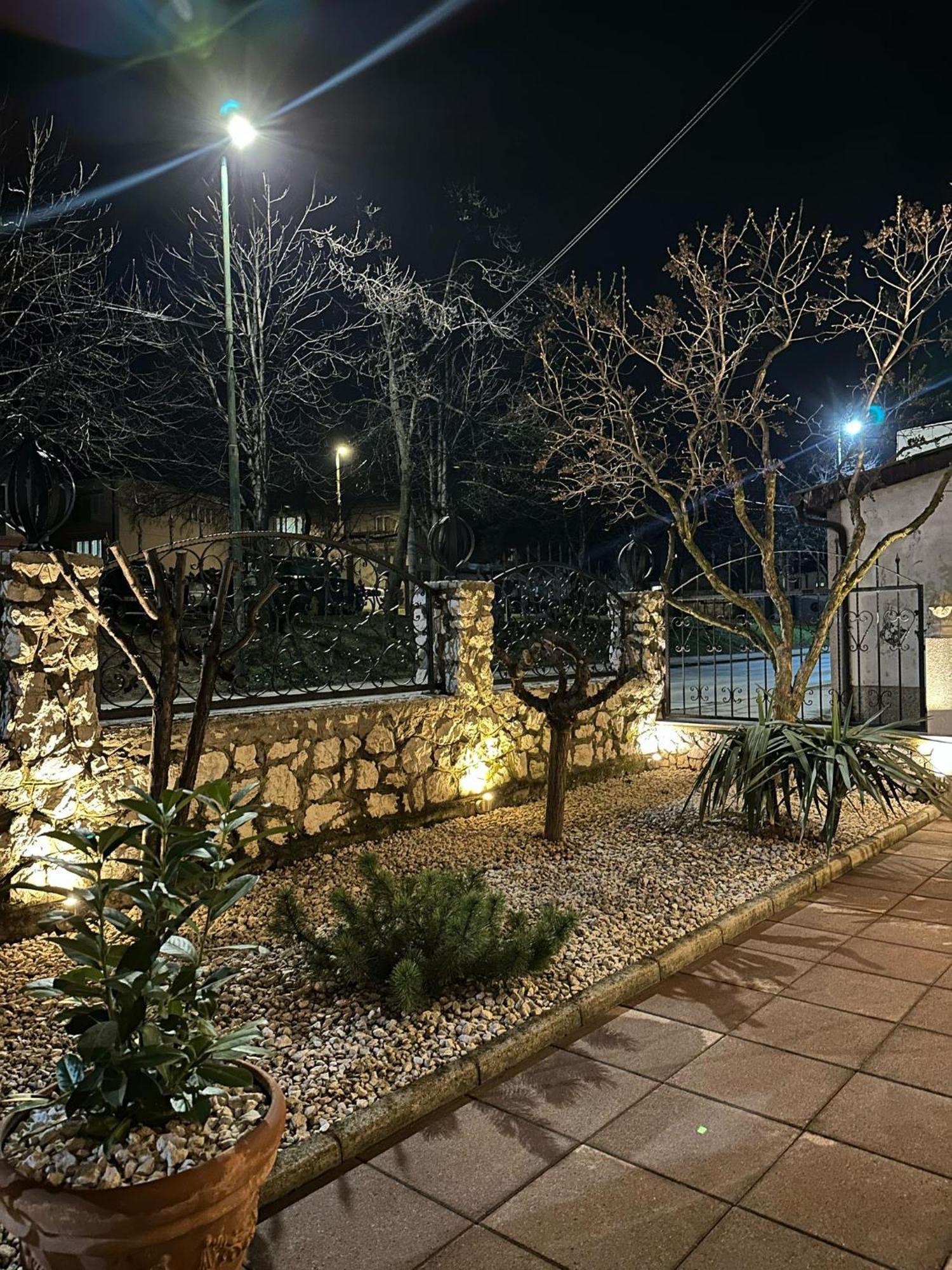 Apartments Vranas Visoko Bagian luar foto