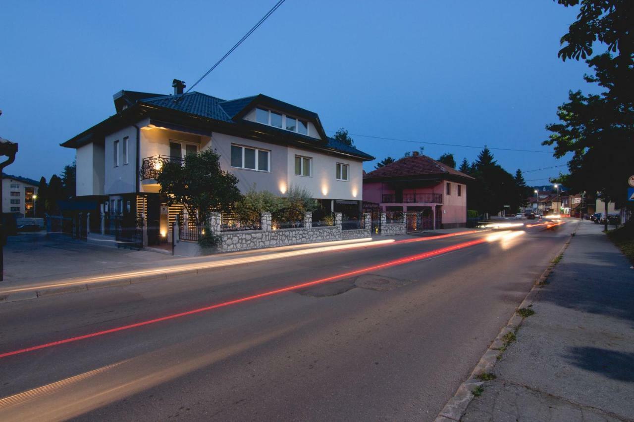 Apartments Vranas Visoko Bagian luar foto